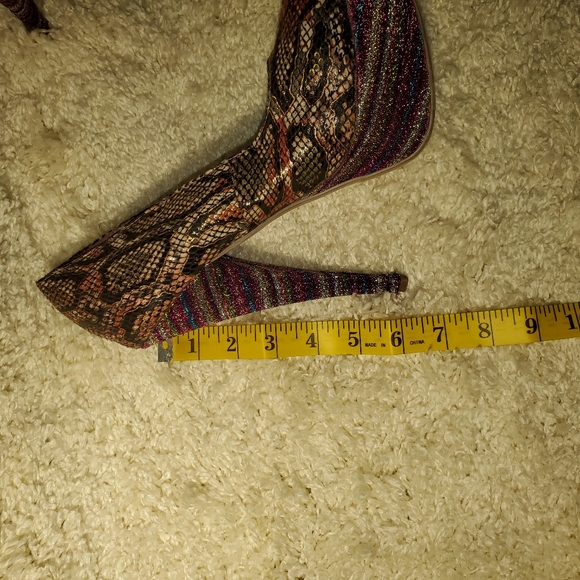 Mona Mia Collezion Leopard Stiletto heels sz 7 1/2 - Picture 2 of 13